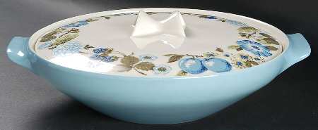 Blue Vineyard 2 Qt Round Covered Casserole