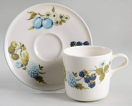 Blue Vineyard Flat Cup & Saucer Set