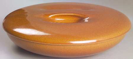 Casual Apricot Rd Covered Vegetable Bowl (RV10 Base & Recessed lid