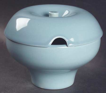 Casual Blue Redesigned Gravy & Lid