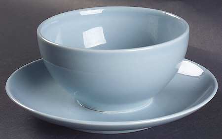 Casual Blue Gravy Boat with Attached Underplate