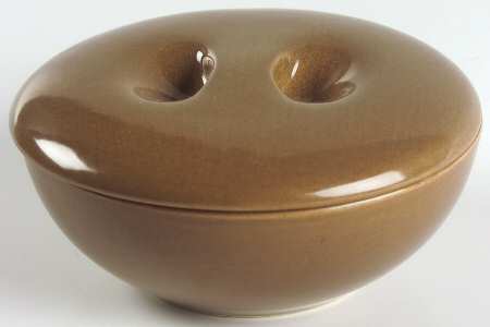Casual Brown Covered Soup Bowl with Coupe Soup Bowl Base