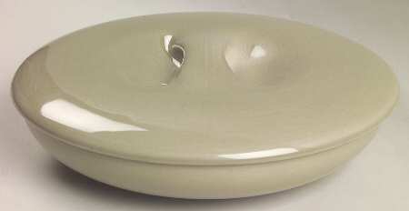 Casual Oyster Rd Covered Vegetable Bowl (RV10 Base & Recessed lid