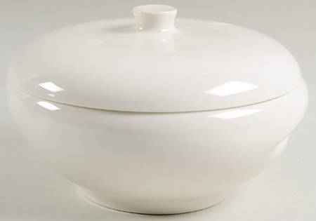 Casual White 2 Qt Covered Casserole with Knob Lid