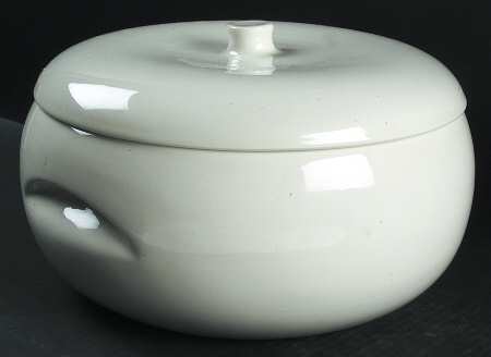 Casual White Dutch Oven W/Knob Lid
