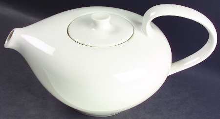Casual White Teapot & Lid