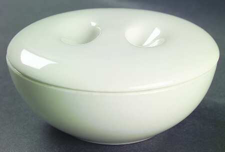 Casual White Covered Soup Bowl with Coupe Soup Bowl Base