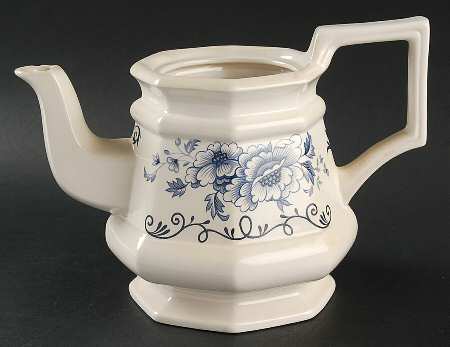 Clinton Inn Teapot No Lid