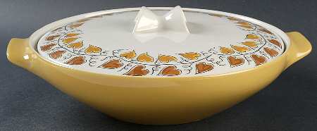 Hearts of Gold Round Covered Vegetable