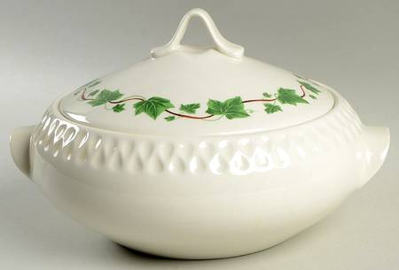 Ivy Round Covered Vegetable