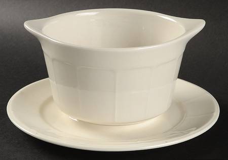 Joshua Crabtree, Esq. Gravy Boat with Attached Underplate