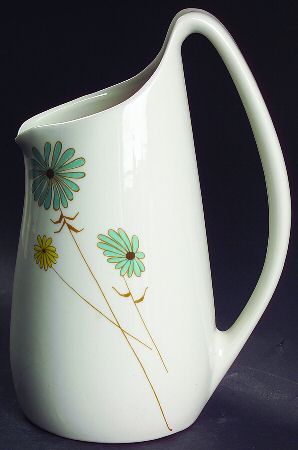 Lazy Daisy 24 Oz Pitcher