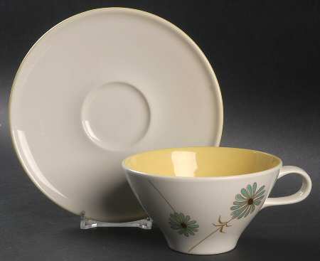 Lazy Daisy Flat Cup & Saucer Set