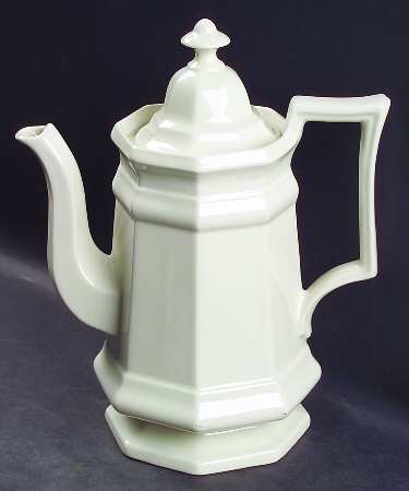 Museum White Coffee Pot & Lid
