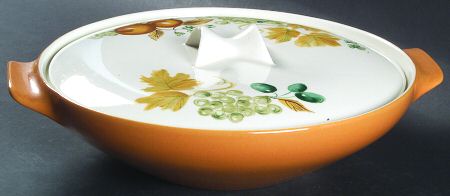 Old Orchard 1.5 Qt Round Covered Casserole