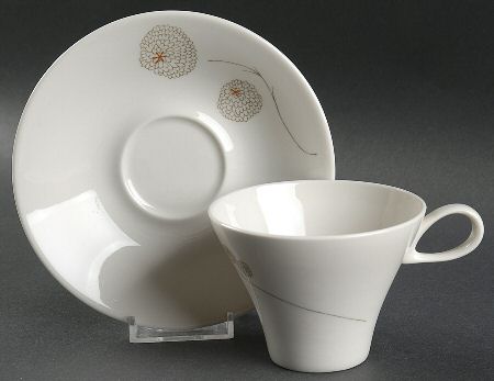 Pompon Flat Cup & Saucer Set