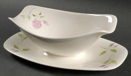 Wild Rose Gravy Boat with Attached Underplate