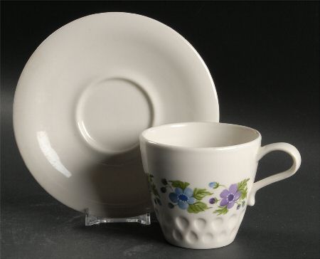 Woodale Flat Cup & Saucer Set