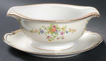 IMP30 Gravy Boat with Attached Underplate