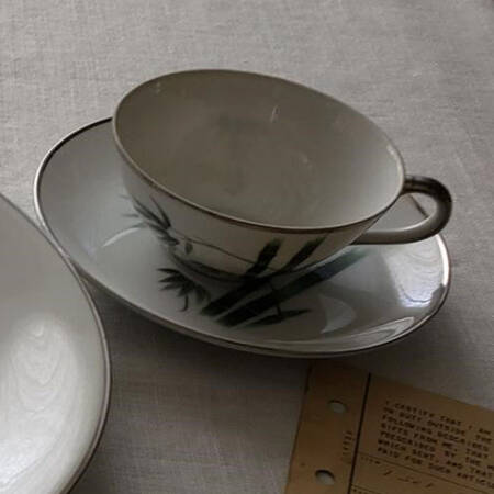 A5099 Flat Cup & Saucer Set