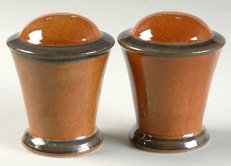 Prairie Adobe Red (Indonesia) Salt & Pepper Set