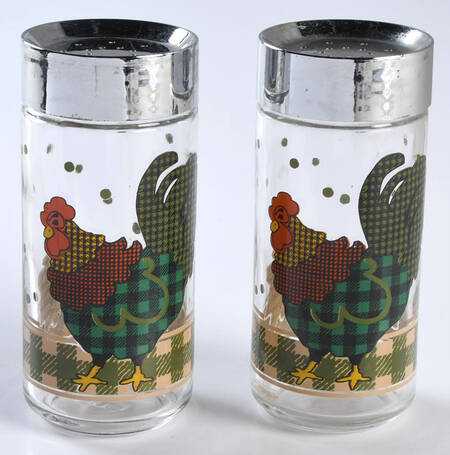 Rooster Morn Glassware Salt & Pepper Shakers W/Plastic Lids