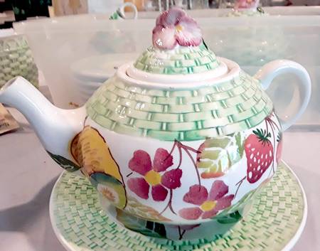 ITY69 Teapot & Lid