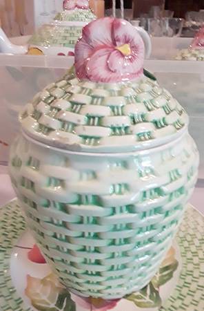 ITY69 Cookie Jar & Lid