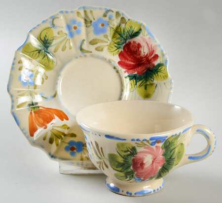 Nove Rose Footed Cup & Saucer Set