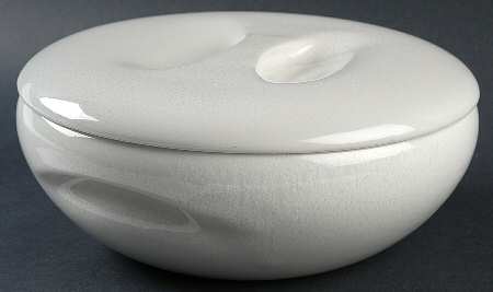 Casual White Mottled 2 Qt Covered Casserole with Recess Lid