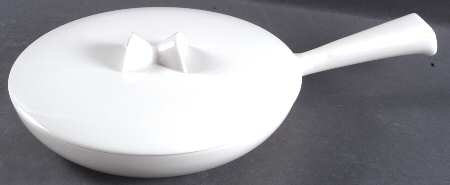 Accent WHite Skillet & Lid