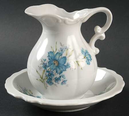 E-4542 Small Pitcher & Bowl Set