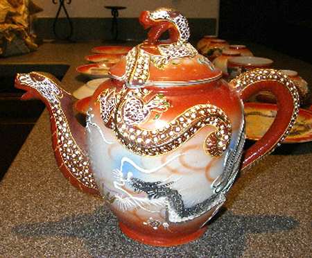IIA2 Teapot & Lid