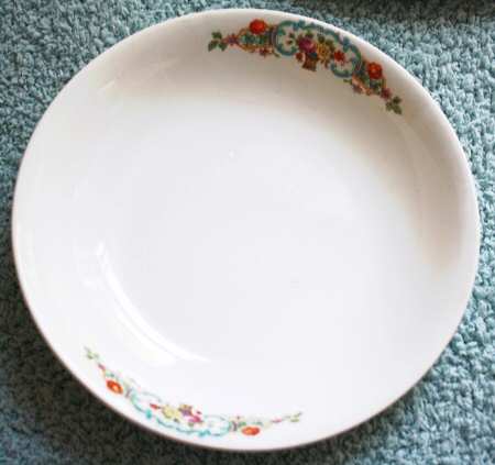 ILL20 8" Round Vegetable Bowl