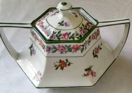 IMQ18 Sugar Bowl & Lid