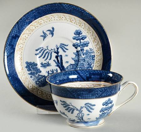 Blue Willow (Gold Trim) by Ideal Ironstone Ware