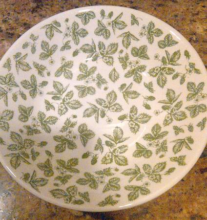 IK14 (Green) Saucer