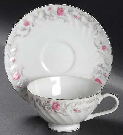 Marie Footed Cup & Saucer Set