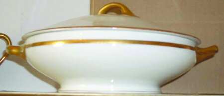 5355 Oval Covered Vegetable