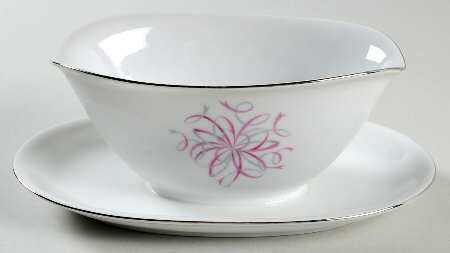 Bon Ton Gravy Boat with Attached Underplate