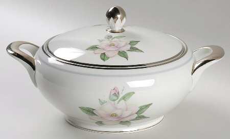 Carolina Round Covered Vegetable
