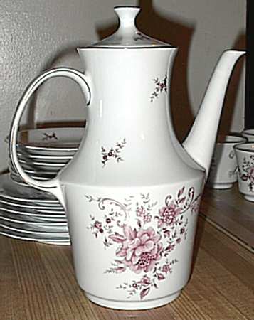 JAE21 Coffee Pot & Lid