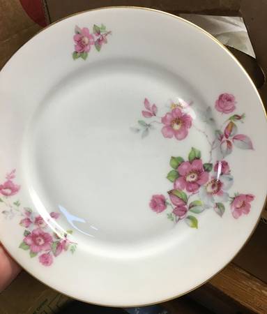 01674 Salad Plate by Jaeger