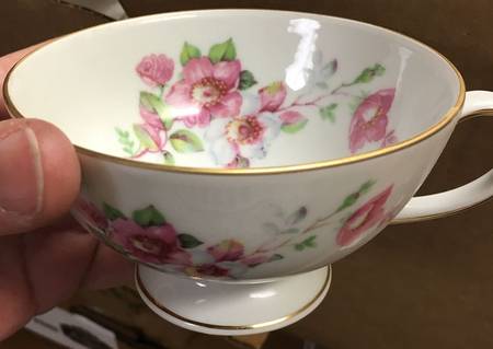 01674 Footed Cup
