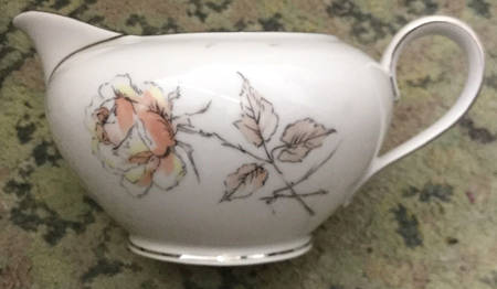 Nocturne Creamer
