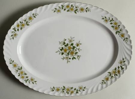 Wynnewood 14" Oval Serving Platter by Jaeger