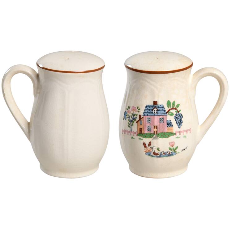 Country Home Salt Shaker