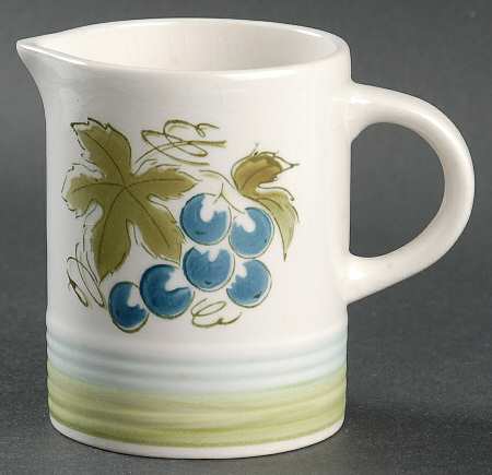 Blue Grapes Creamer