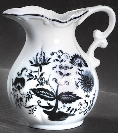 Blue Onion 16 Oz Pitcher