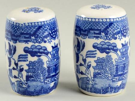 Blue Willow (No Gold, "Japan" Only) Salt & Pepper Set